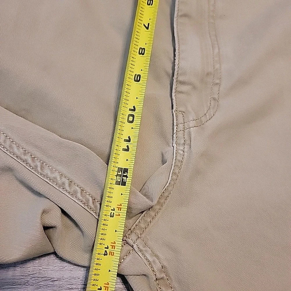 Levi's Cargo Shorts‎ Mens 42 Khaki Relaxed Baggy Flat Front 12